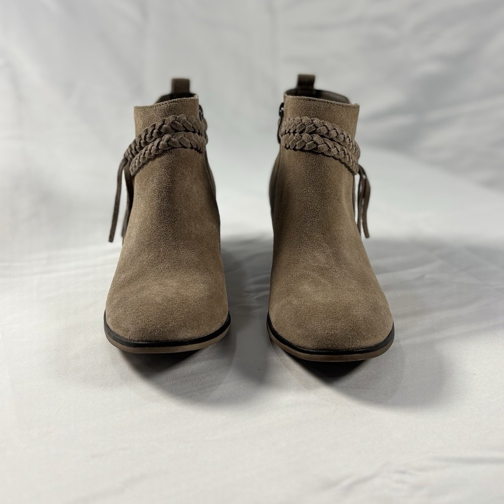 Michael Shannon Mallory Tan Suede Ankle Booties Womens Size 9 Low Block Heel - Picture 2 of 9